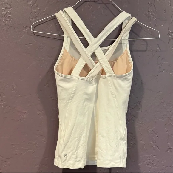 Lululemon Athletica White Tank Top with built in bra - 4 - Picture 2 of 3